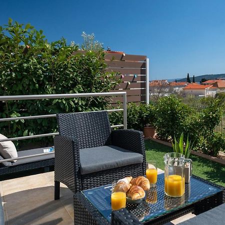 Apartment Tikvarin, Kastel Kambelovac Kaštela Eksteriør bilde