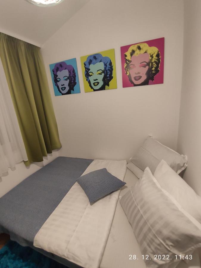 Apartment Tikvarin, Kastel Kambelovac Kaštela Eksteriør bilde